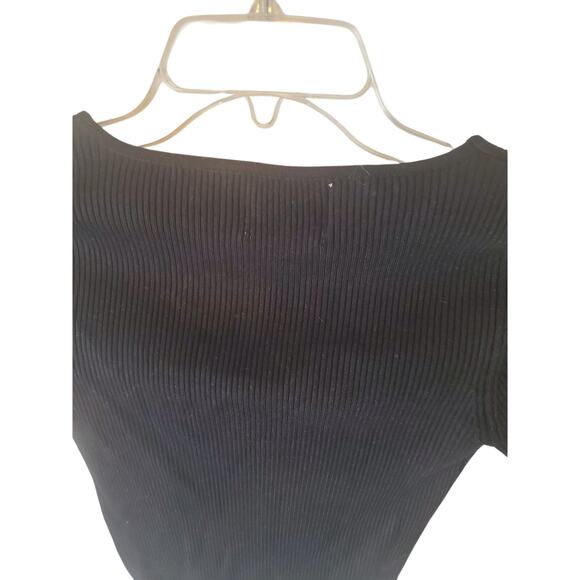 Pink Rose V-Neck Black Ribbed Crop Sweater, NWOT, Small - Picture 4 of 6